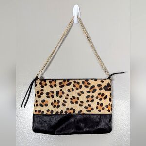 Beautiful Chicos Cheetah 🐆 print shoulder bag, real leather and animal hair